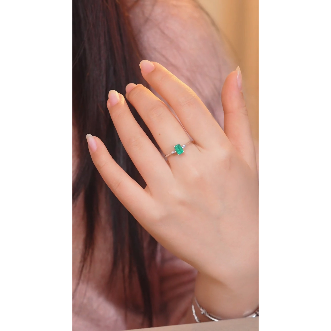 祖母绿戒指18K金镶嵌（0.65ct）@@U7680