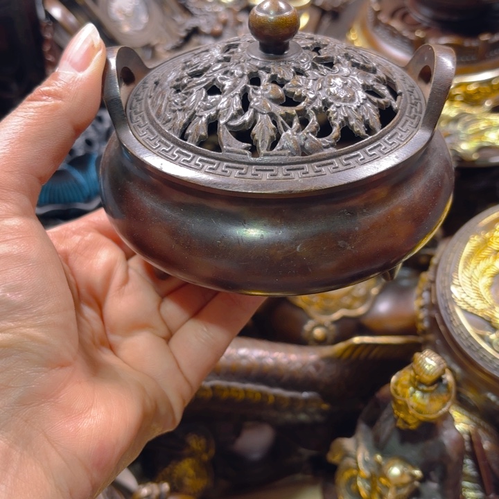 铜器摆件收收藏藏