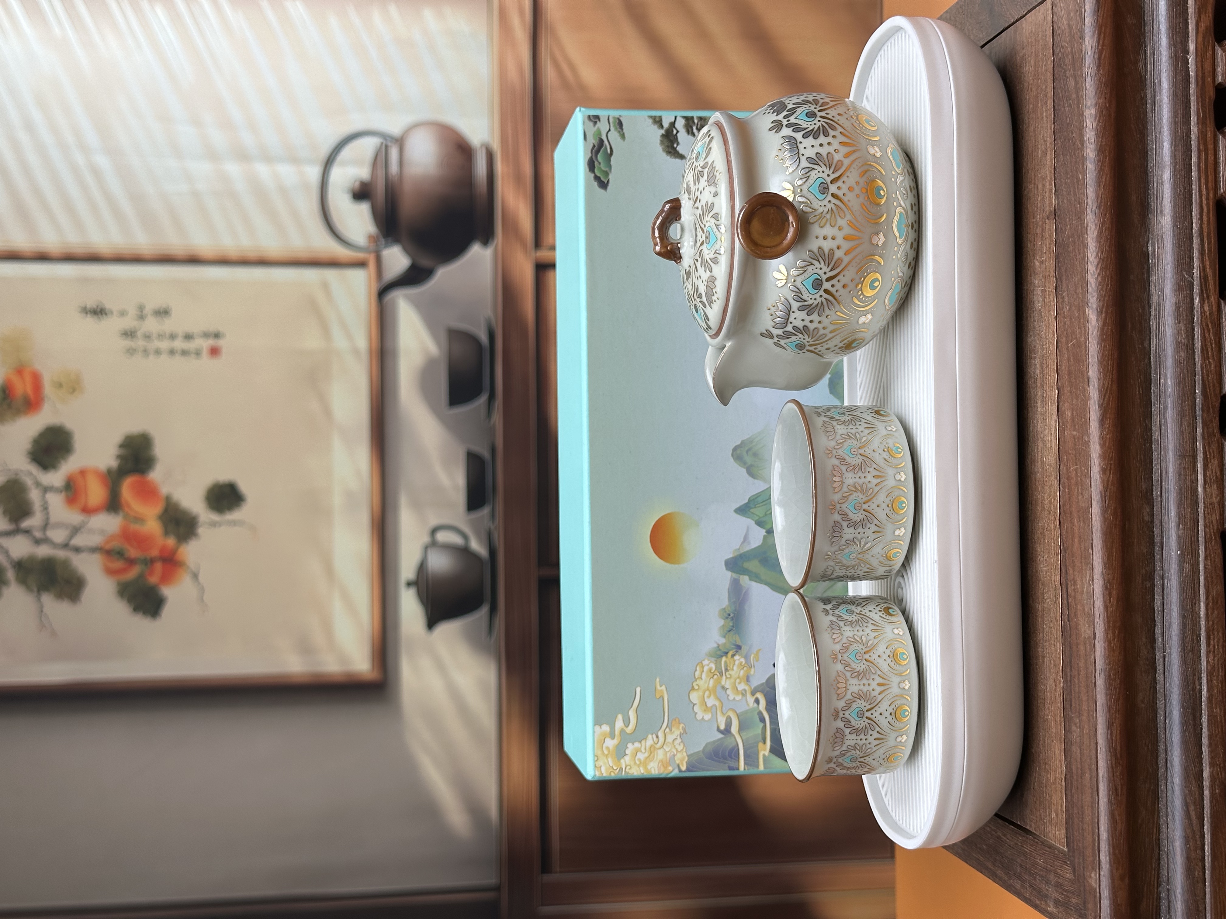 ZH3118-敦煌手抓宝瓶壶一壶两杯+两个客杯+礼盒+密胺白色小茶盘