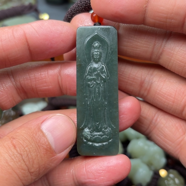 和田玉吊坠未镶嵌