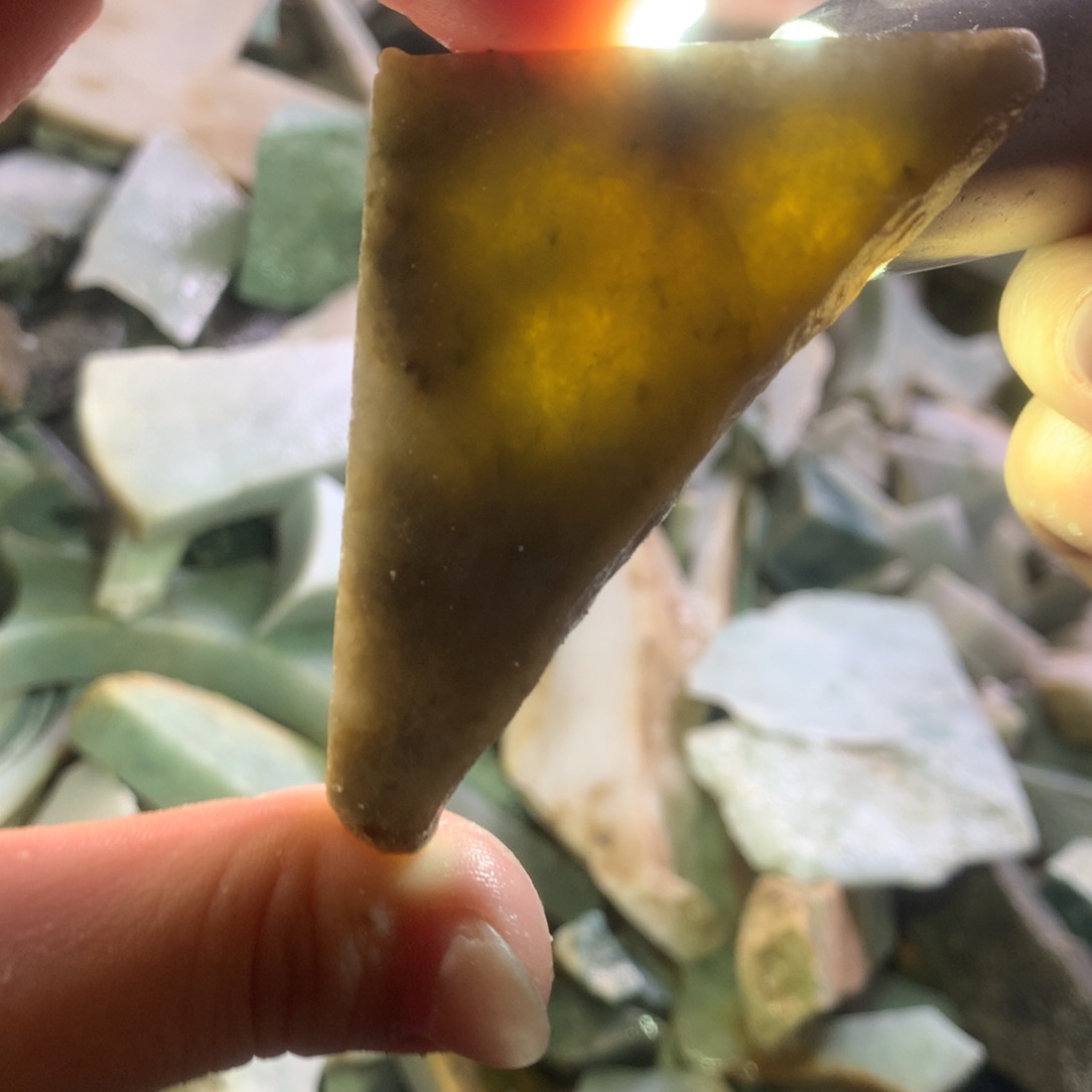 翡翠颈饰未镶嵌缅甸翡翠