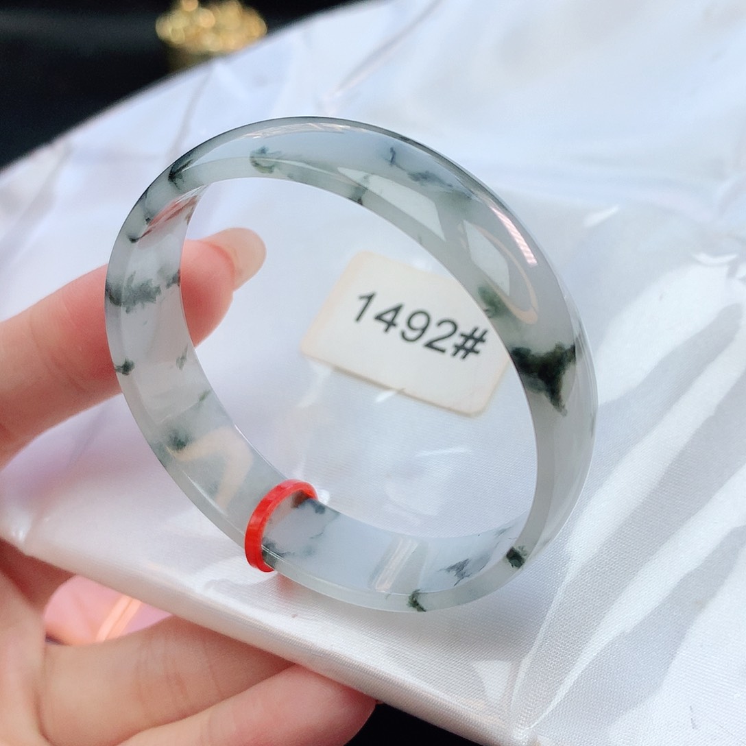 翡翠手镯未镶嵌52圈口881492