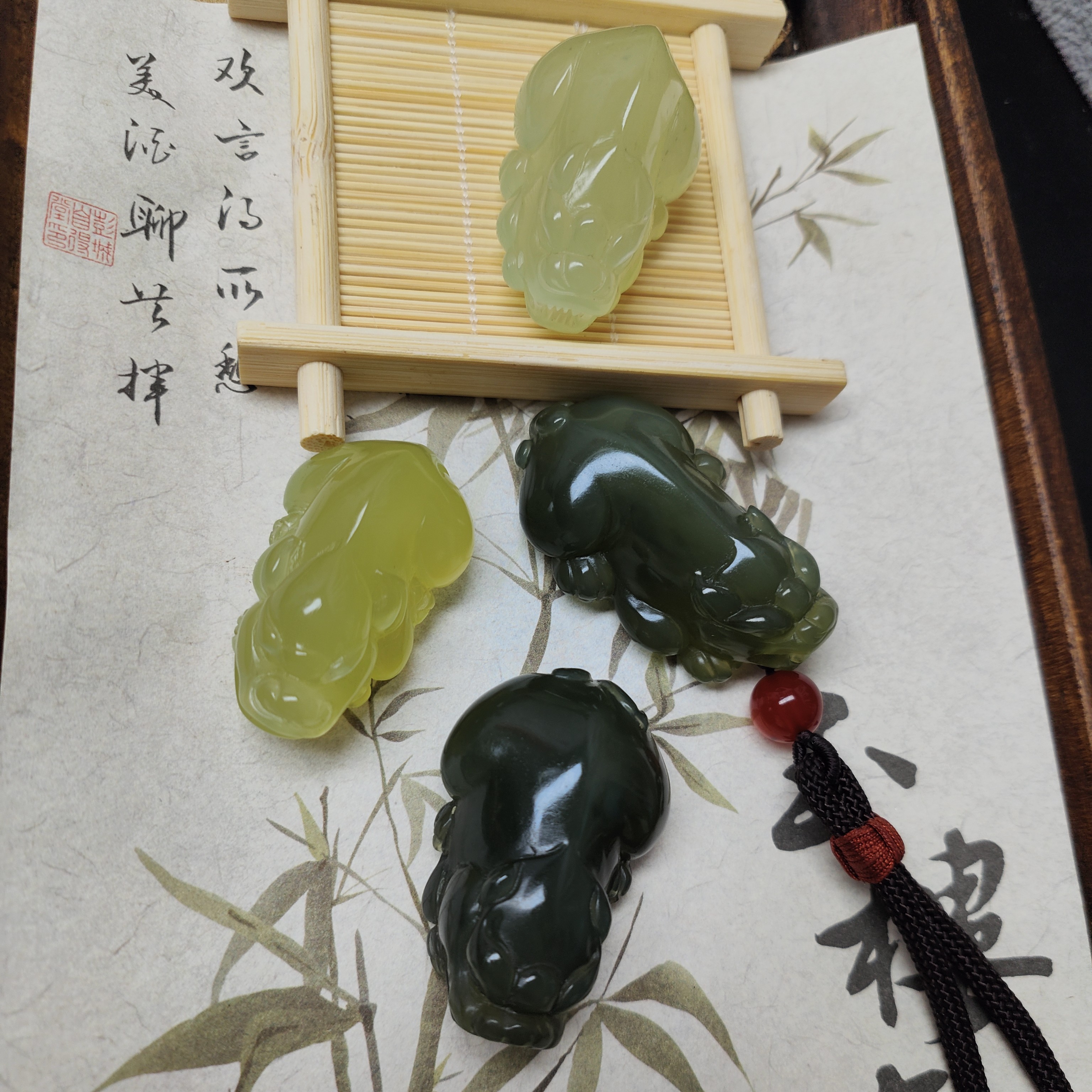 岫玉，手工雕刻貔貅，颈饰，吊坠