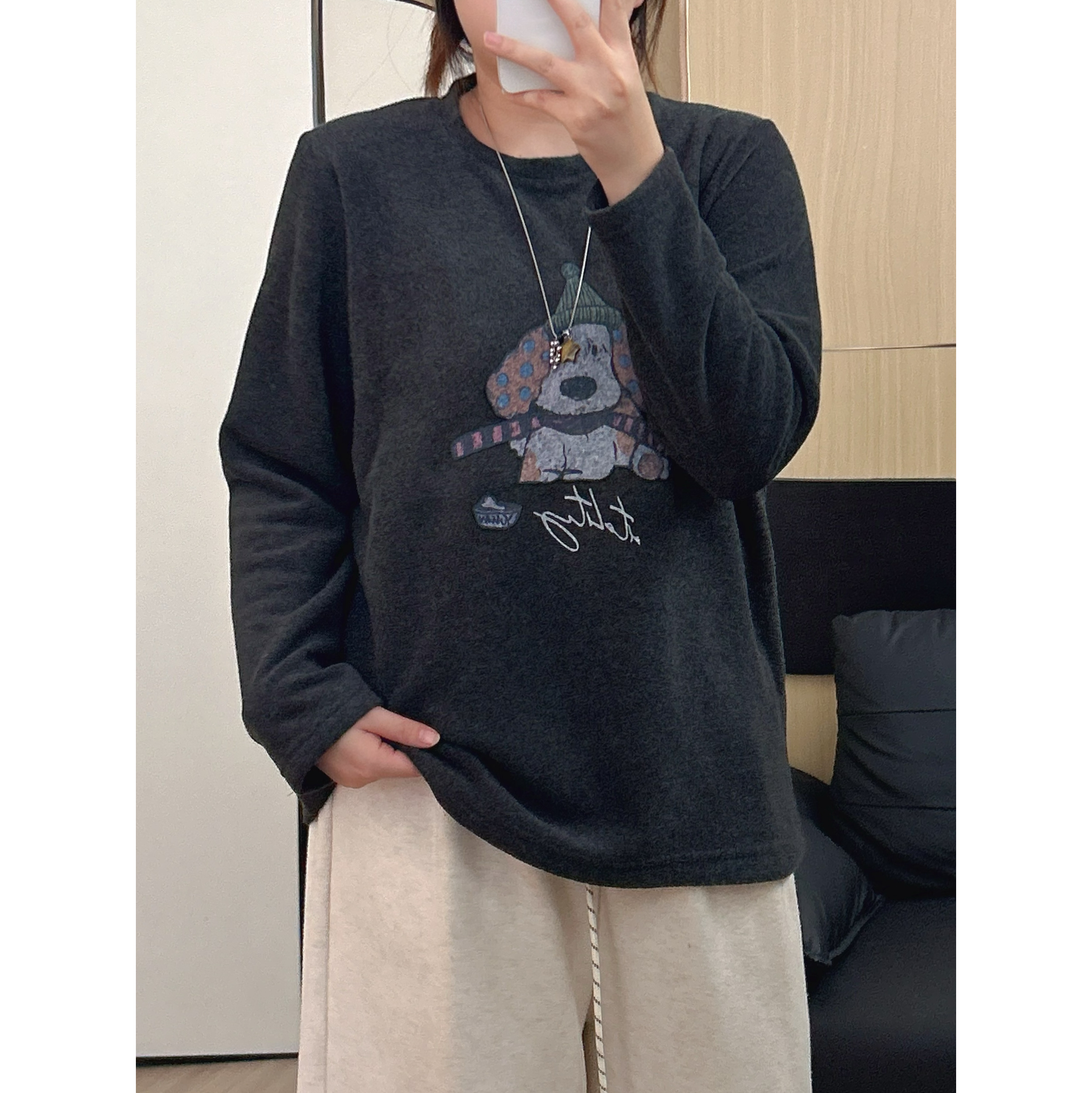 【咔咔】冬日围巾狗-休闲风长袖立领修身型圆领T恤秋冬时尚K0517