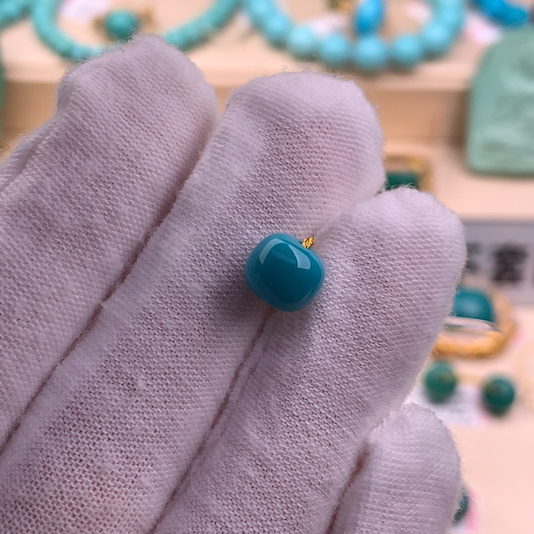 绿松石珠宝奇石未镶嵌7.7×6.8