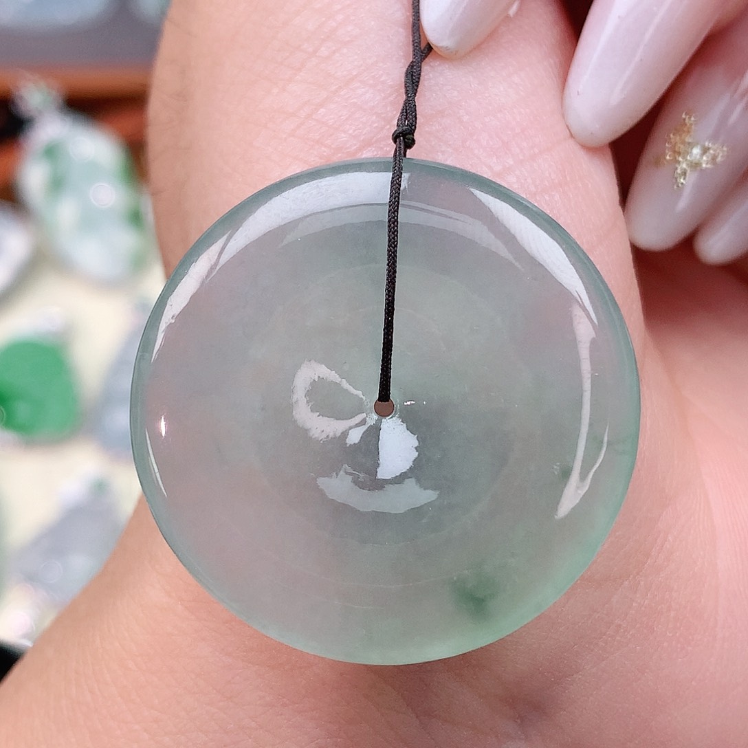 颈饰未镶嵌翡翠扣