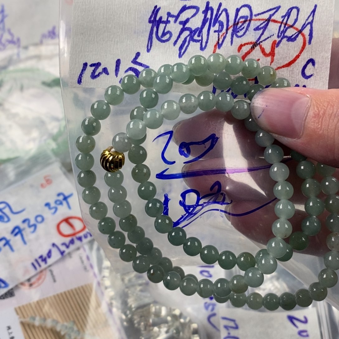 我***财定制翡翠未镶嵌缅甸翡翠