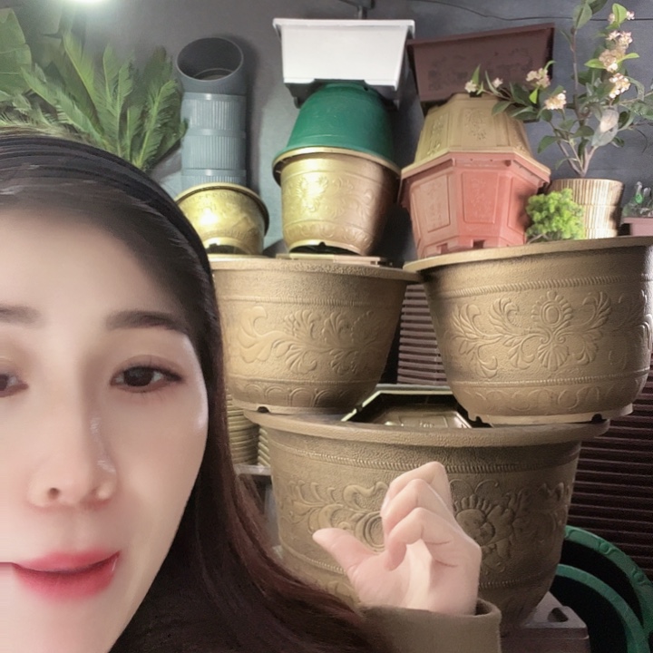 圆60两个 红色一个 古铜色一个