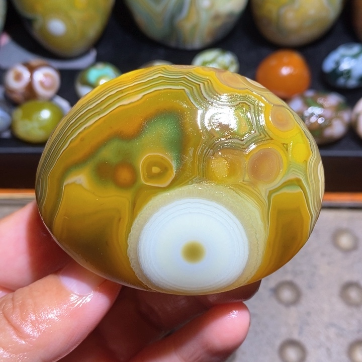 玛瑙/玉髓未镶嵌珠宝半成品