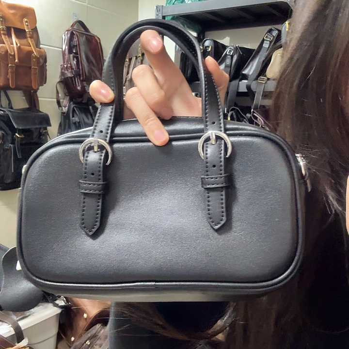 飞***姐头层牛皮斜挎包包