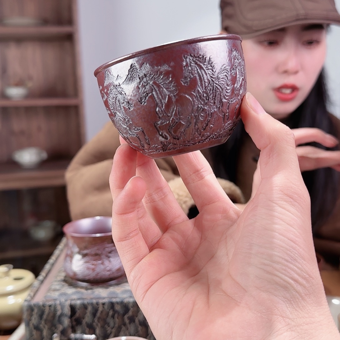 摆件瓷万马奔腾铁胎