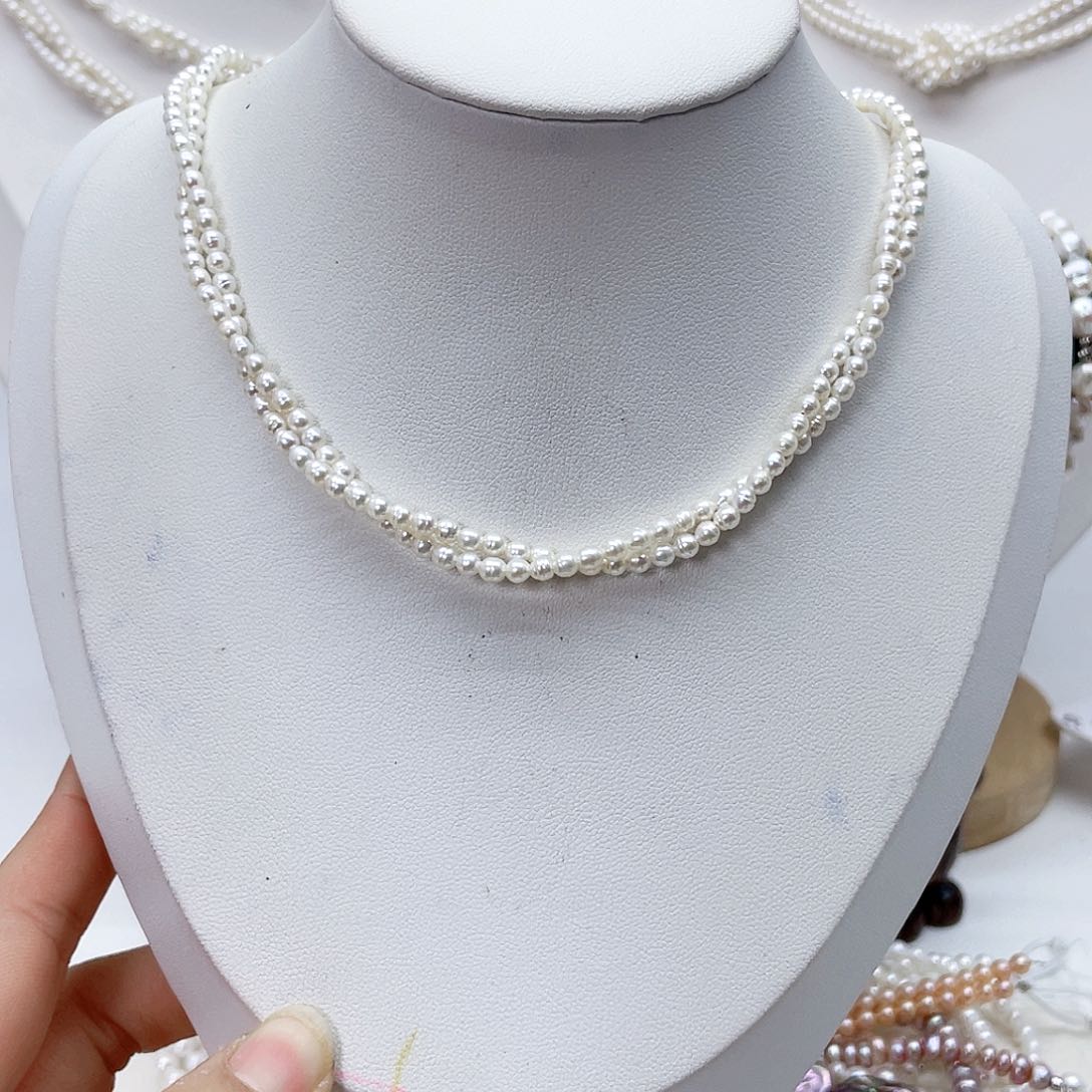 颈饰银S925镶嵌淡水珍珠鸡****?