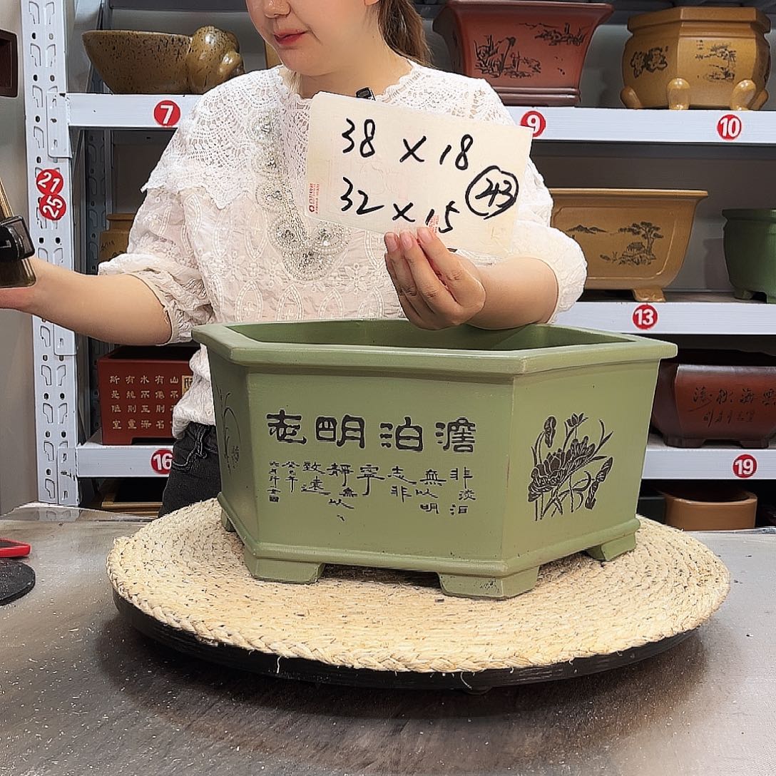 紫砂花盆紫砂花盆