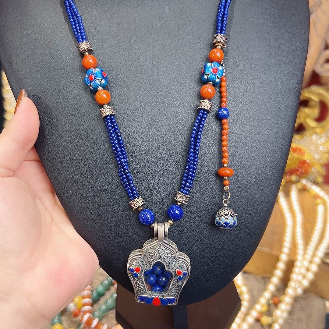 青金石未镶嵌颈饰国风