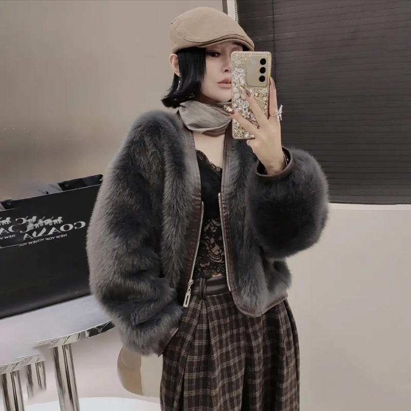 气质加厚毛毛皮毛外套短款一体2025新款保暖轻奢