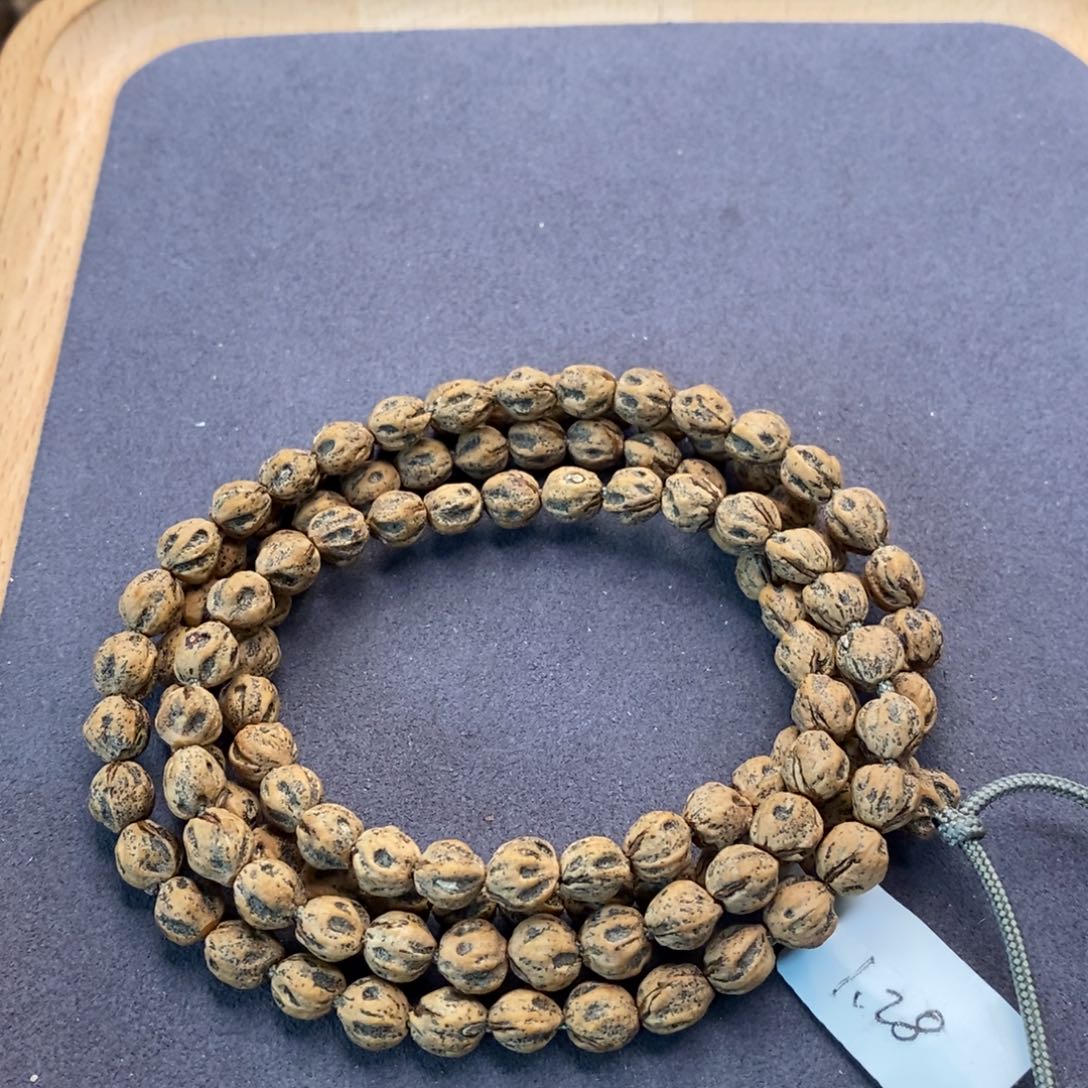 柏香籽/百香籽吊坠M****y