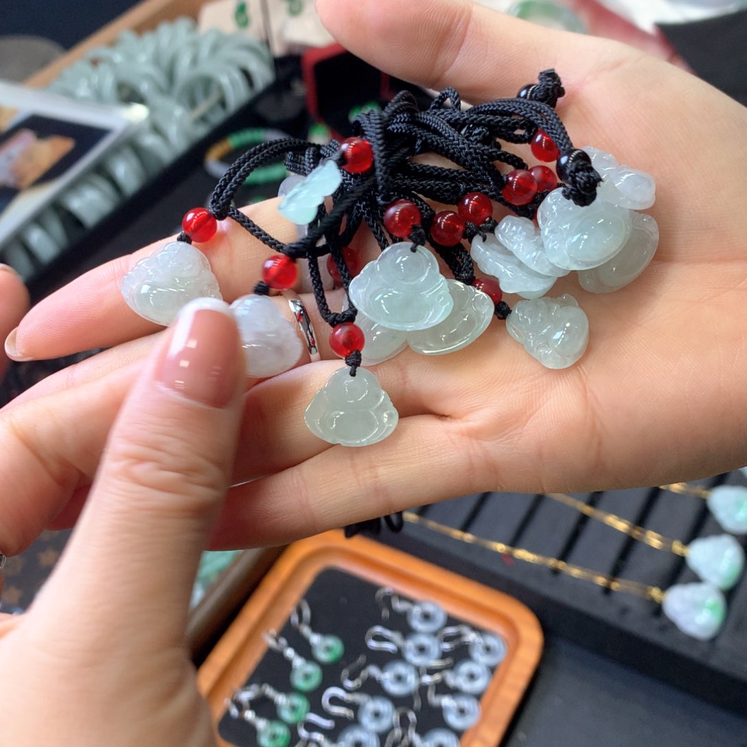 颈饰未镶嵌翡翠多样性法1