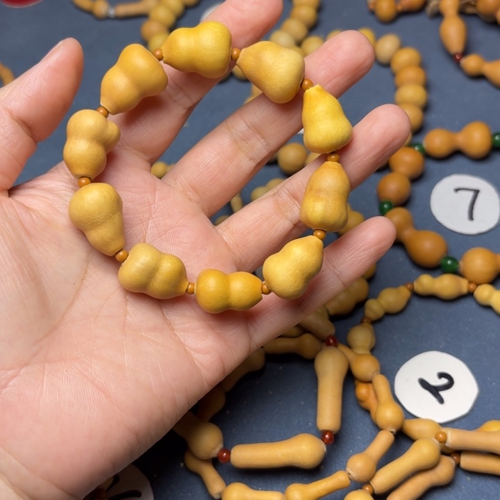 鱼****精配2.0左右，10颗葫芦