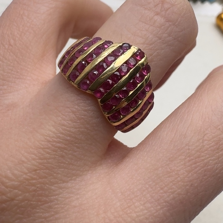 红宝石戒指未镶嵌