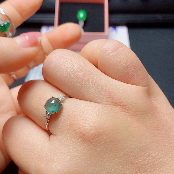 银S925镶嵌戒指翡翠