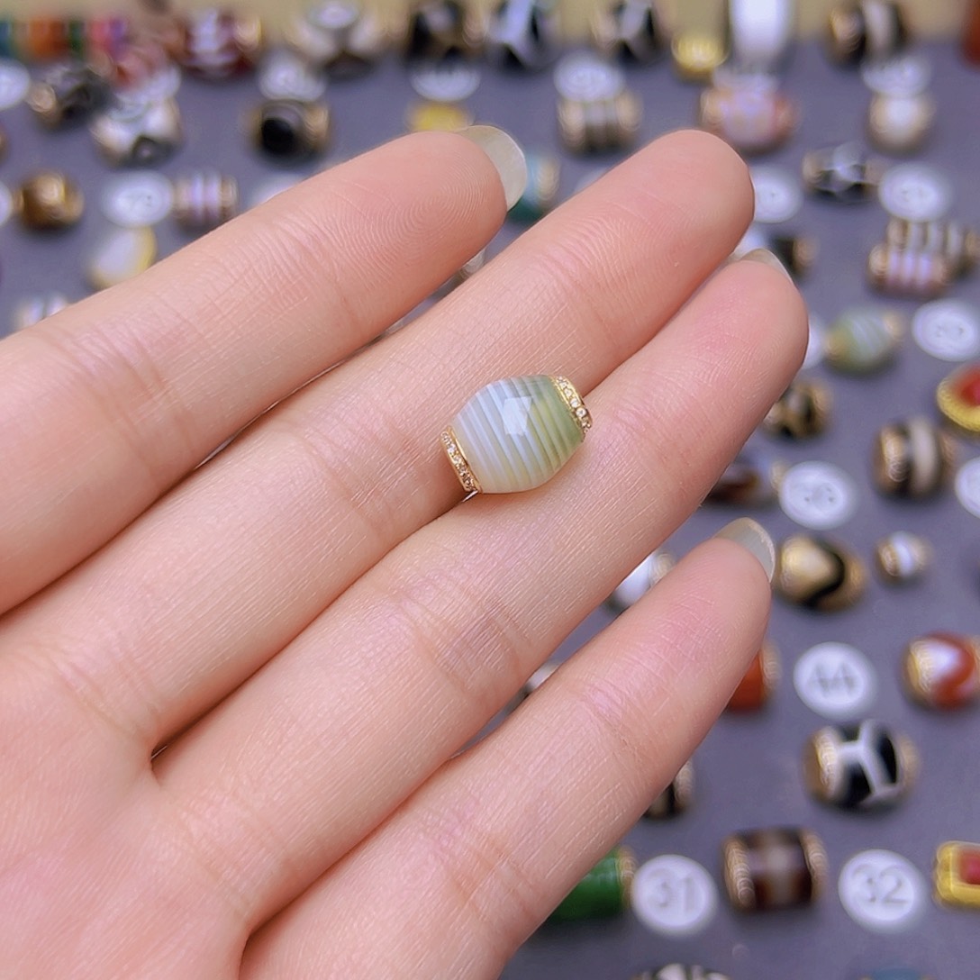 未镶嵌卡9.4玛瑙/玉髓