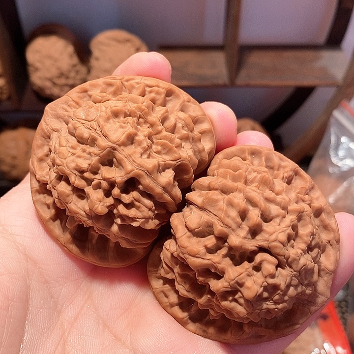 文玩核桃吊坠?**?53尺全品大官帽