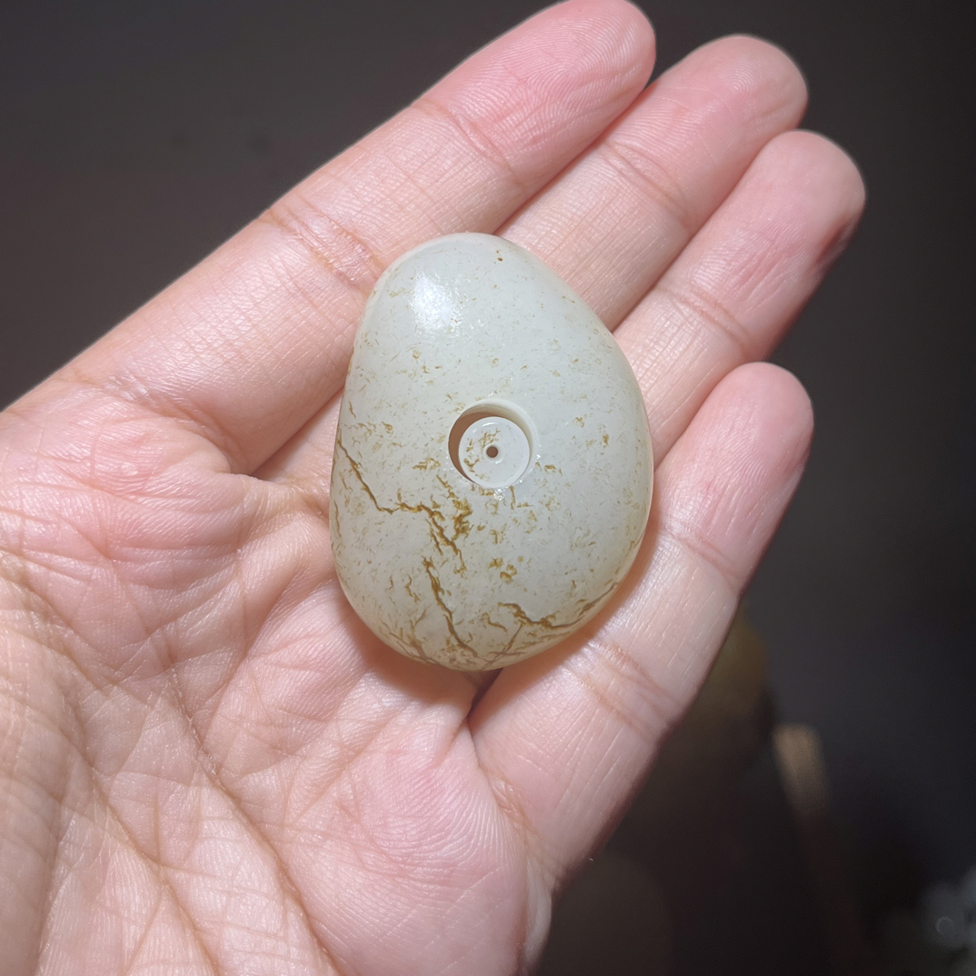 新疆和田玉 特色独颗籽挂件