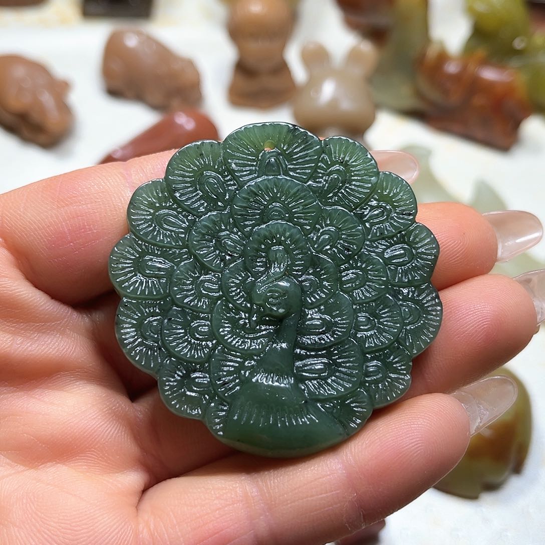 白玉菩提吊坠白玉菩提吊坠