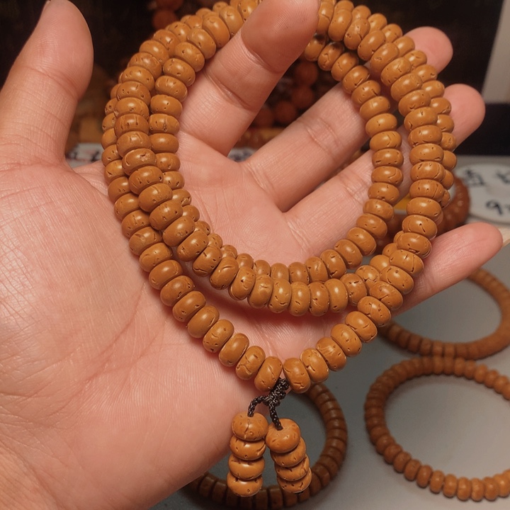 桃核吊坠山****店桃核脖挂