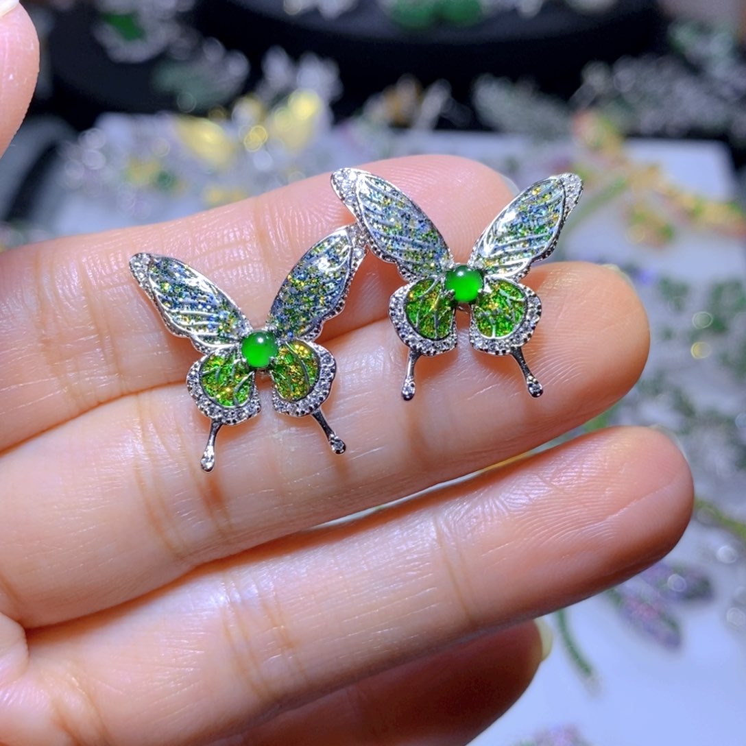 翡翠颈饰银S925镶嵌天然翡翠