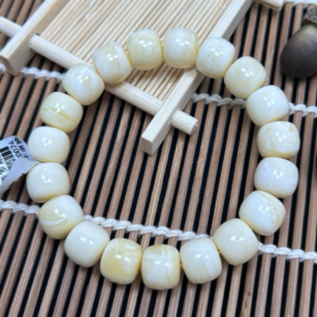 12+mm「蜜之缘珠宝」天然原矿琥珀蜜蜡老邢浓白手串