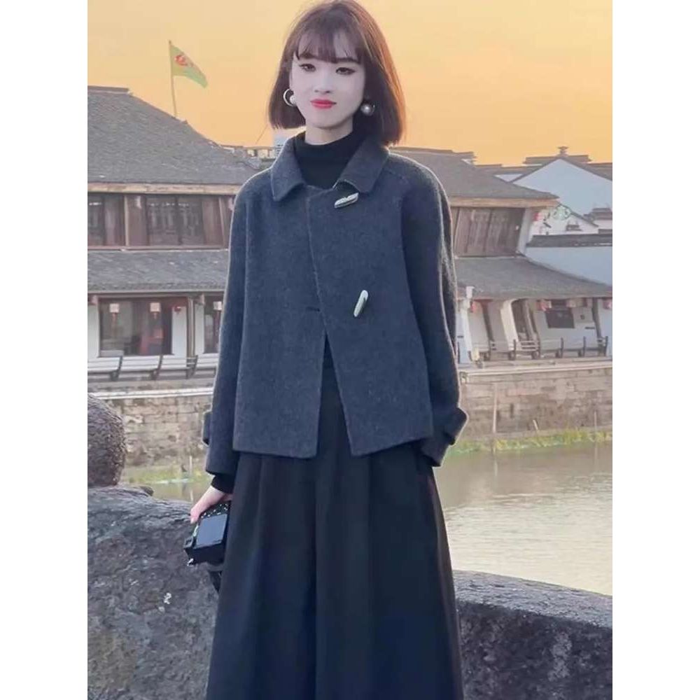 超好看短款毛呢外套女士2025新款高级感小个子灰翻秋冬绵羊毛外套