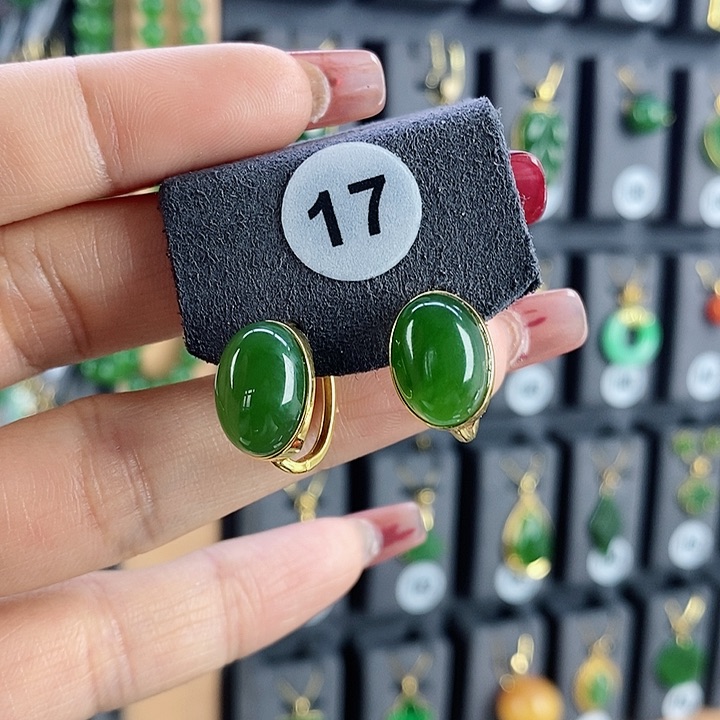 和田玉耳饰18K金镶嵌