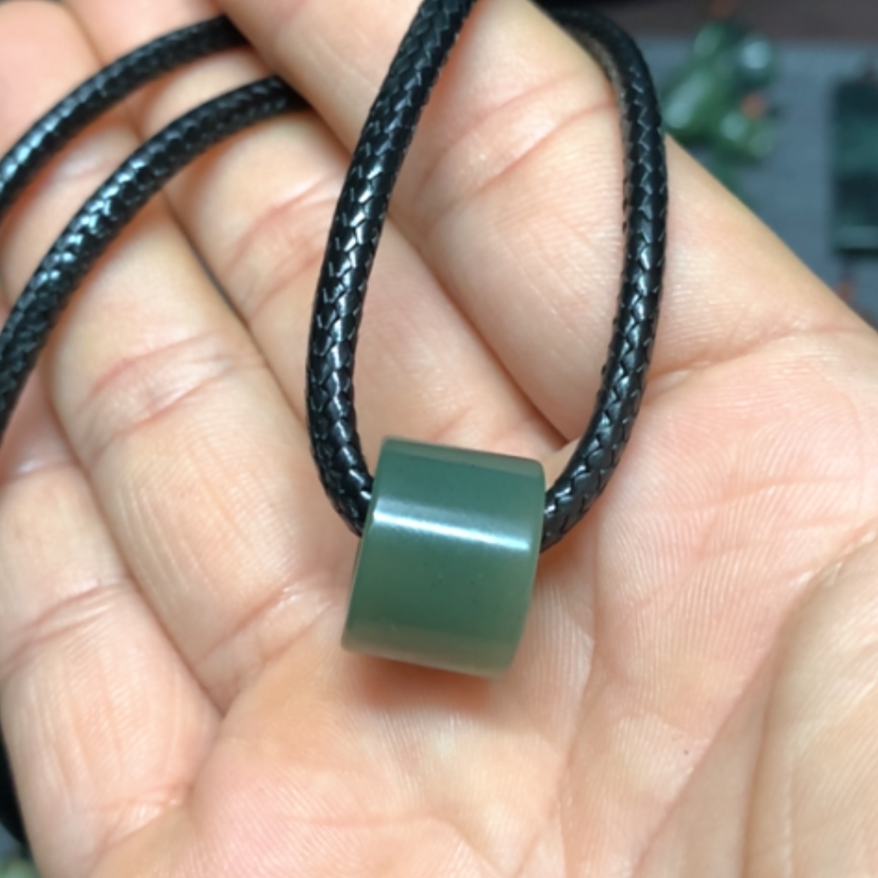 【闪购商品】颈饰未镶嵌岫岩老玉（透闪石质玉）