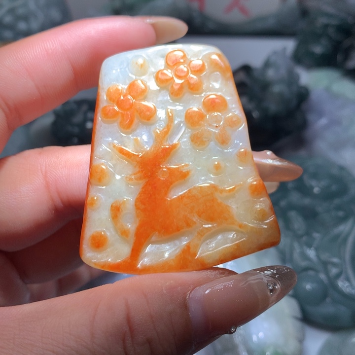 翡翠未镶嵌颈饰保真天然A货翡翠