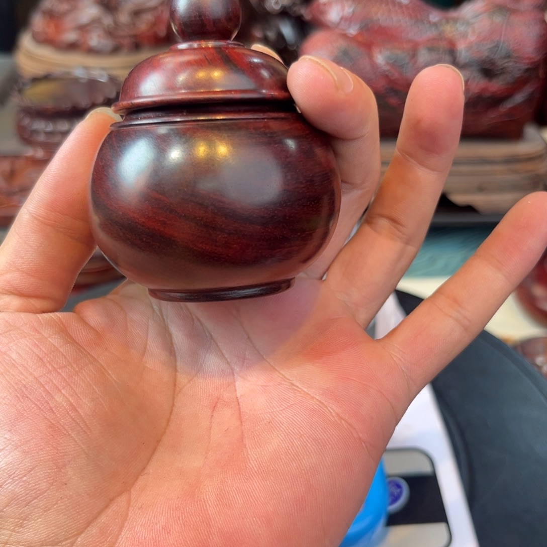 奥***@印度小叶紫檀手把件