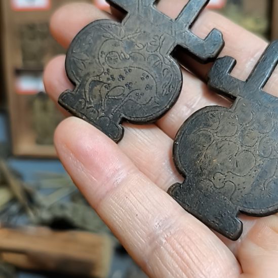 秋***叶硅胶拉手一对，包浆自然