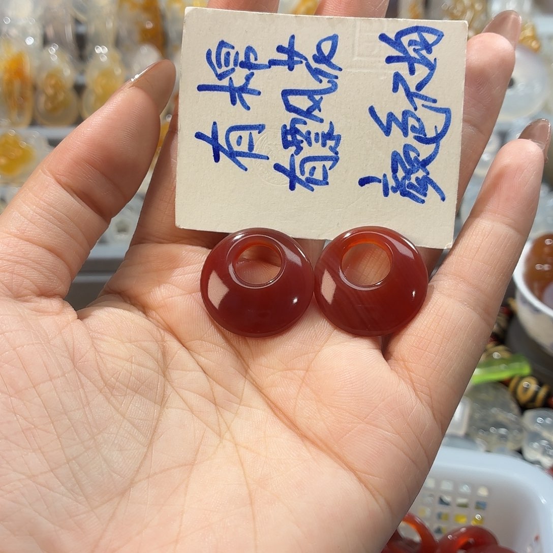 琸***妈玛瑙/玉髓未镶嵌颈饰