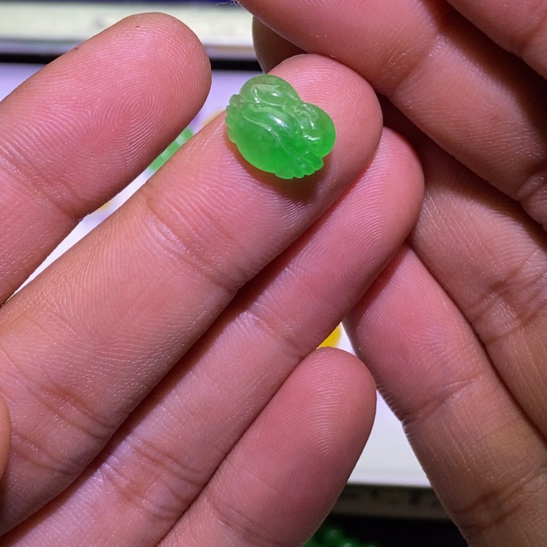 颈饰未镶嵌翡翠吊坠