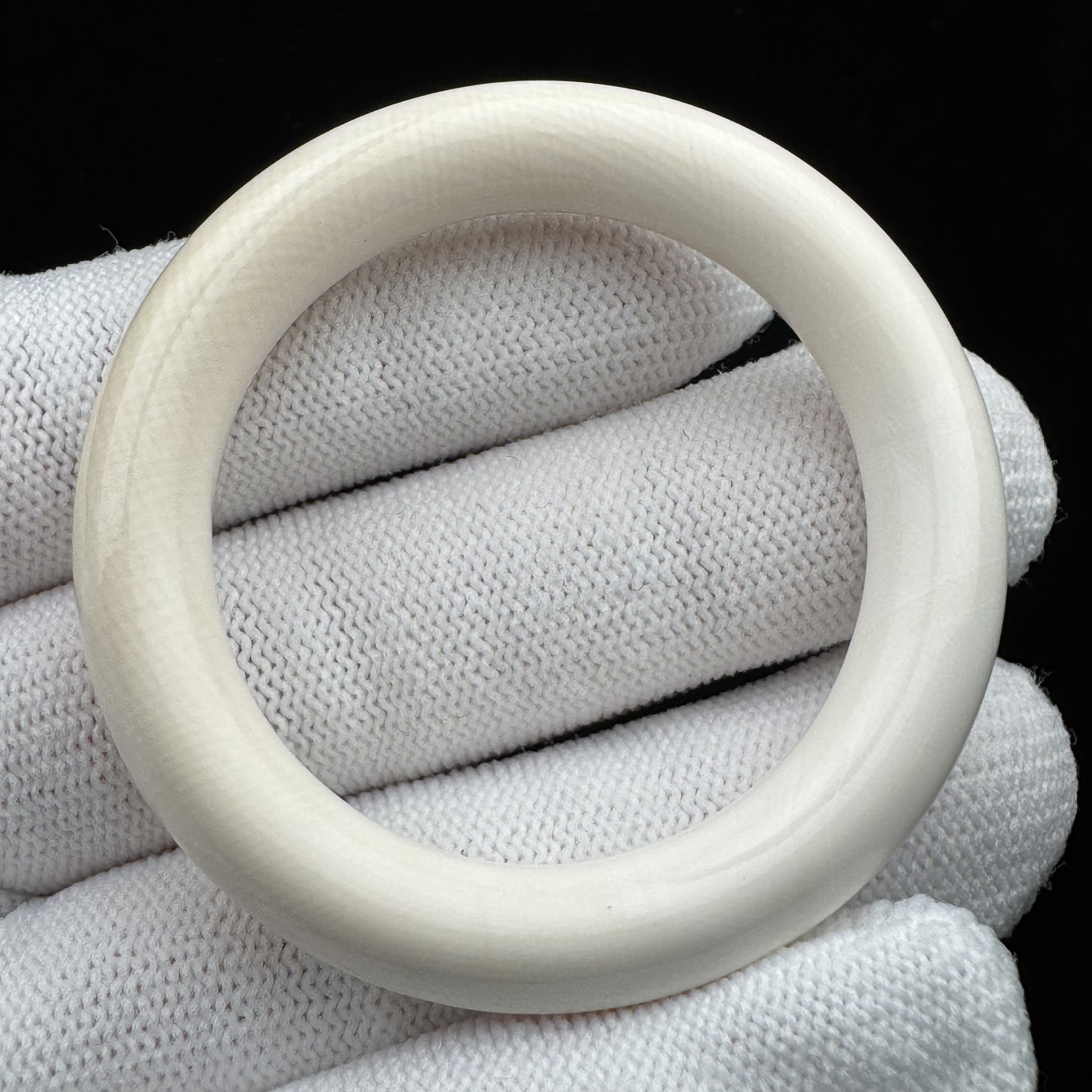 E12-91天然猛犸牙 手扣36*50*8.2mm 支持鉴定 假一罚四
