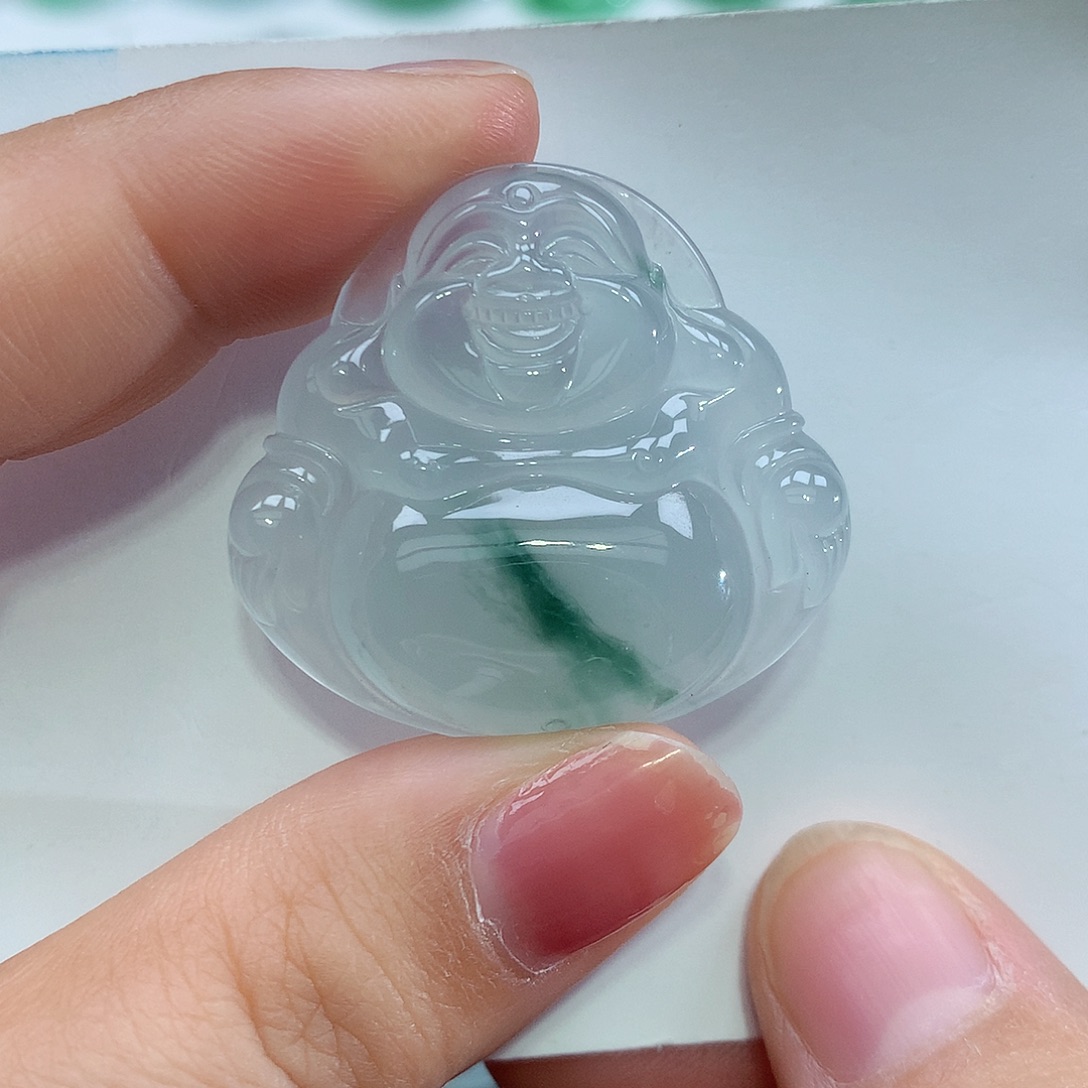 翡翠未镶嵌颈饰佛公