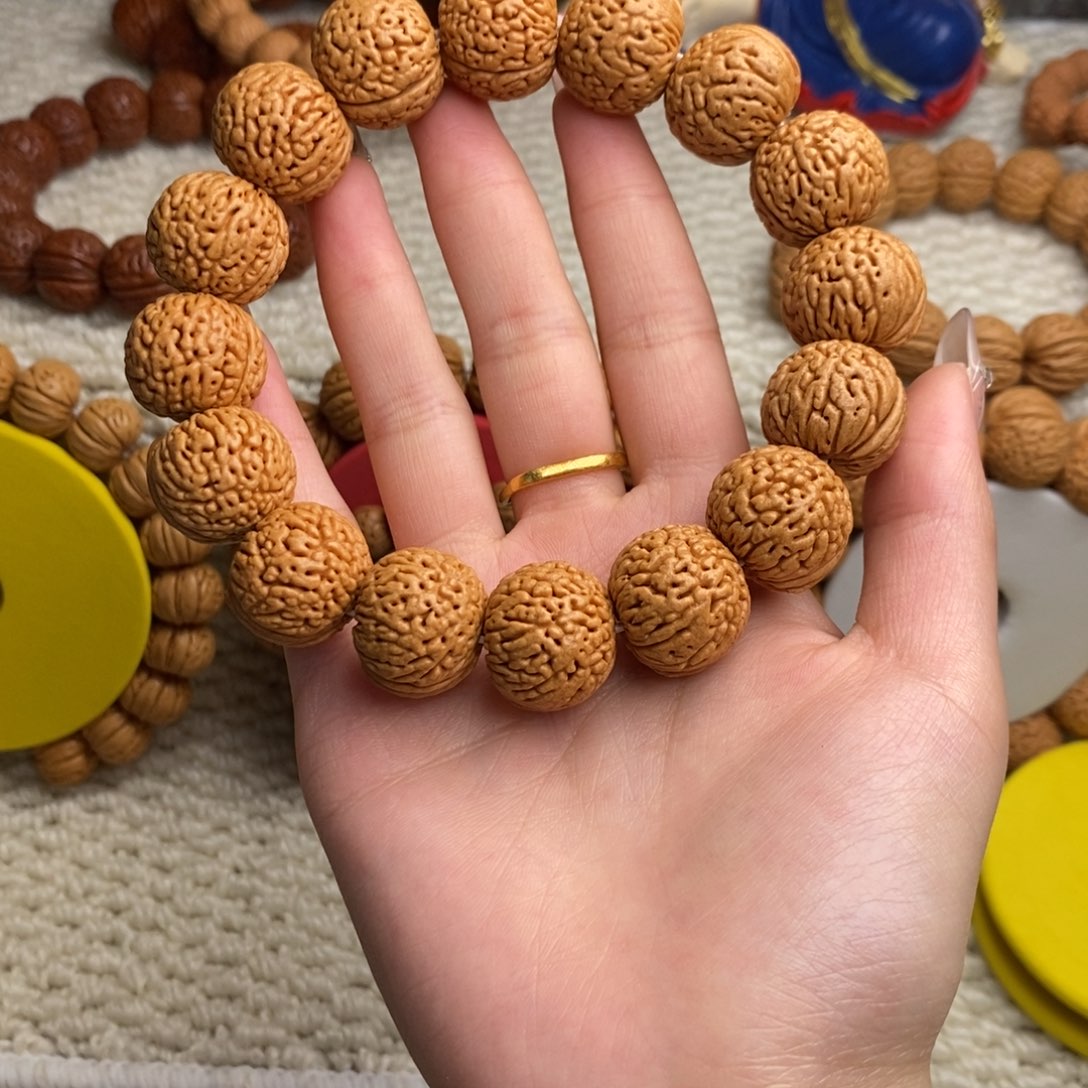 清***豪桃核吊坠龙珠手串2.0