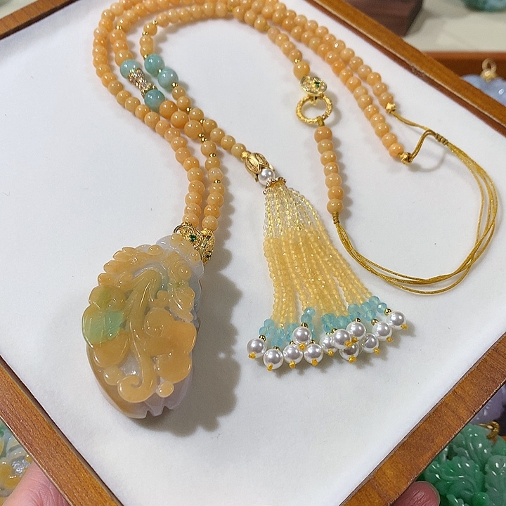 翡翠未镶嵌颈饰翡翠吊坠