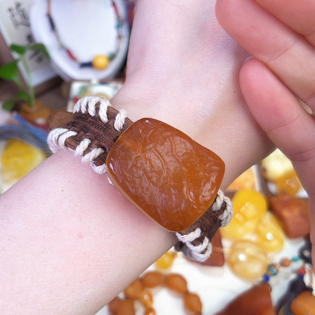 琥珀珠宝奇石未镶嵌我