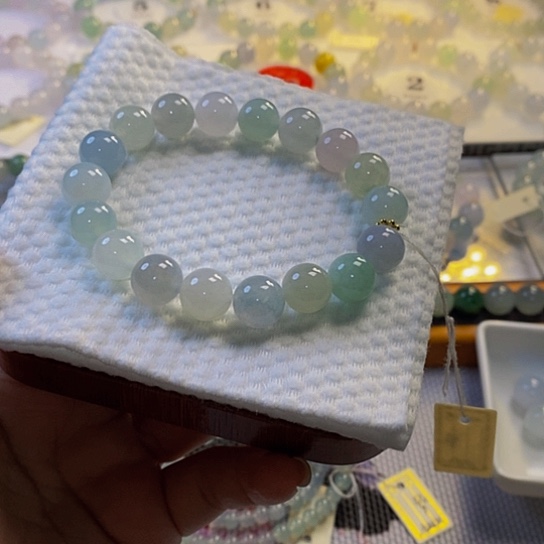 定制翡翠未镶嵌翡翠.