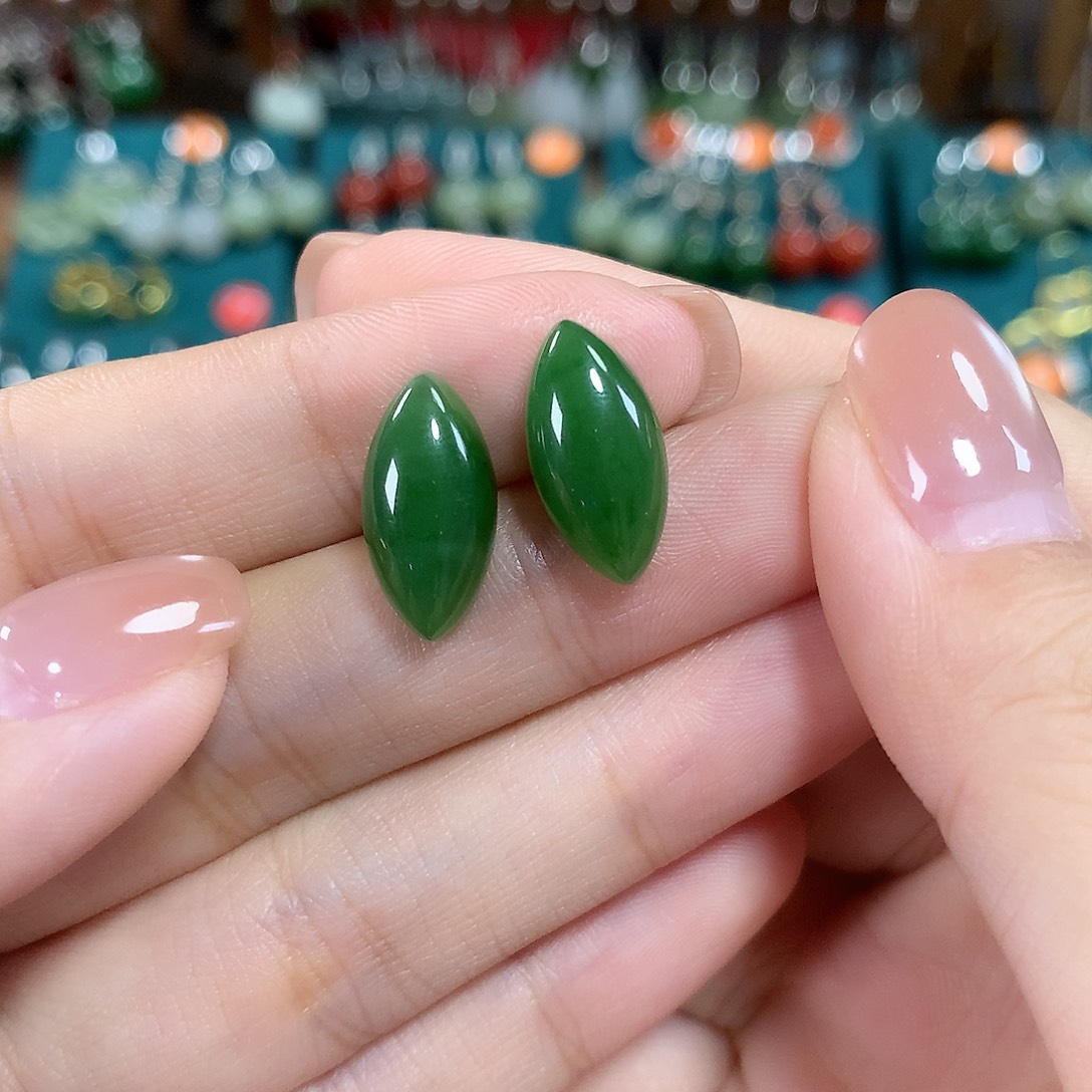 和田玉（碧玉）银S925镶嵌耳饰卡16*8左右