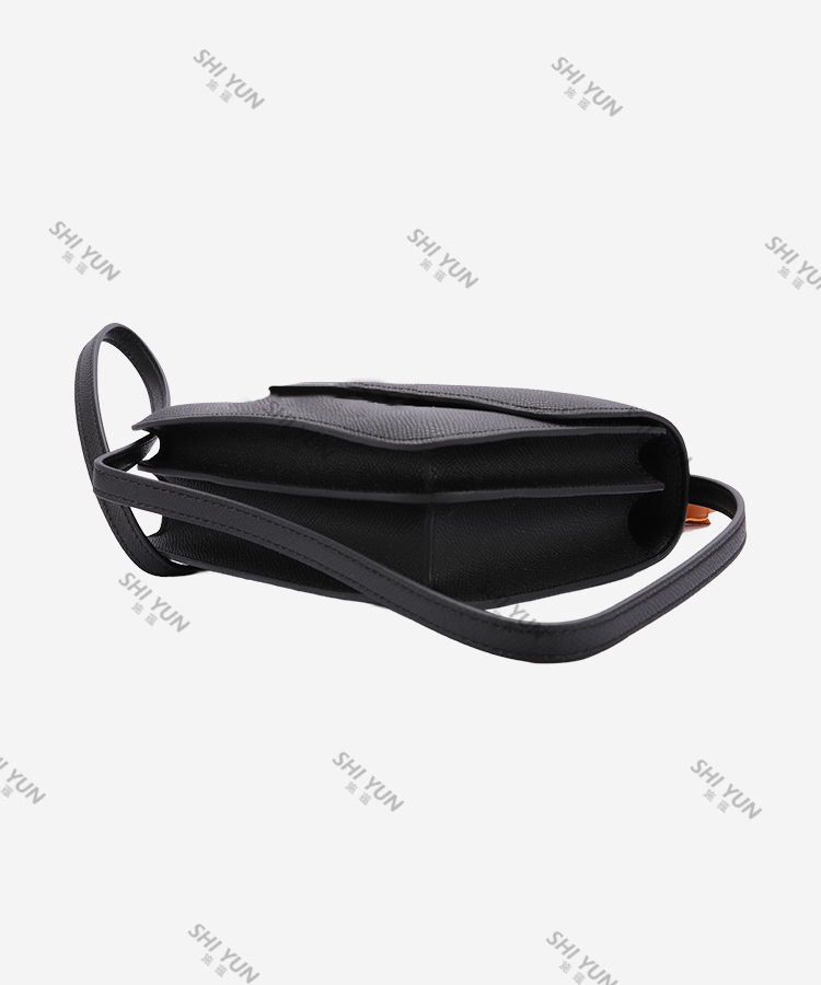SHIYUN/施蕴黑色秋冬百搭斜挎女包33004