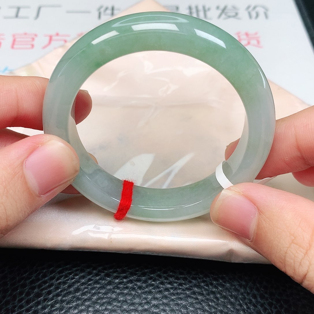 未镶嵌手镯翡翠天然翡翠手镯