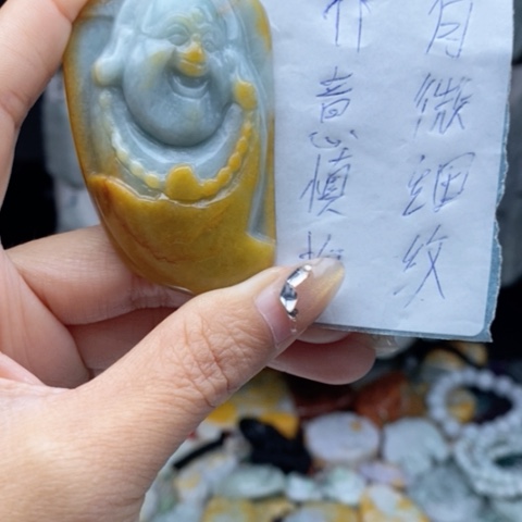 翡翠颈饰未镶嵌翡翠