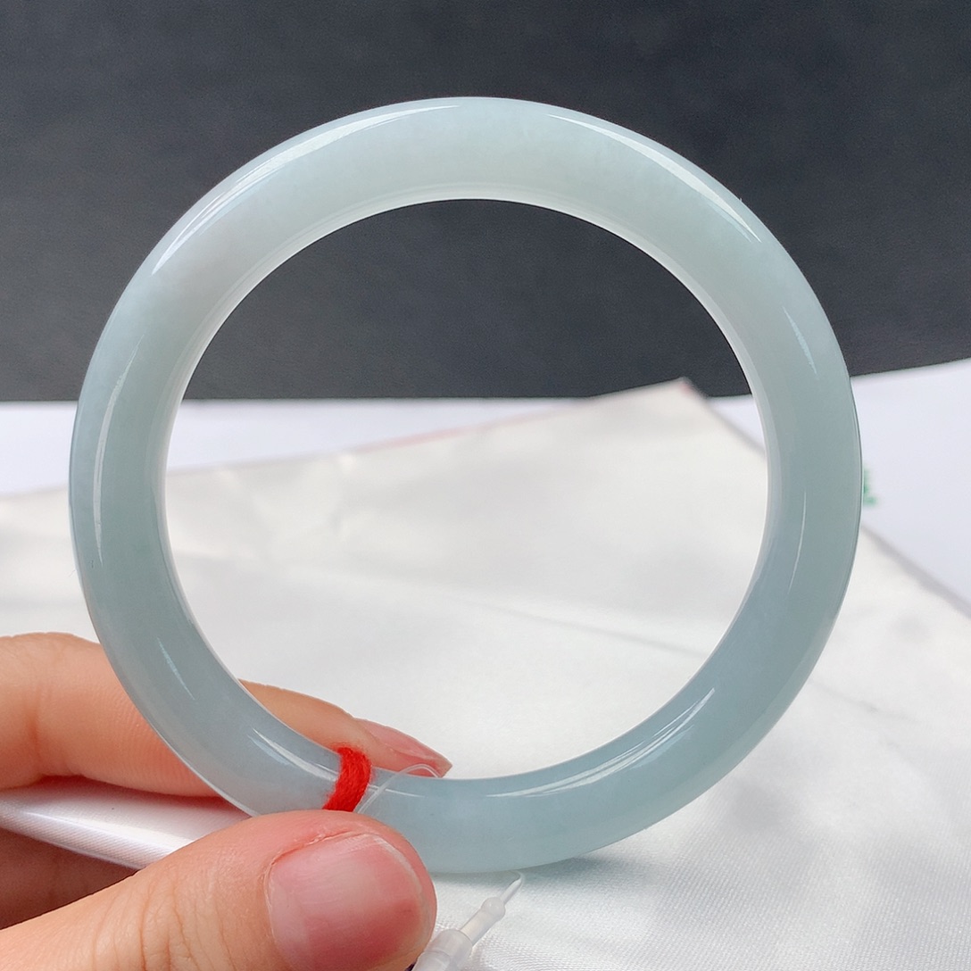 翡翠手镯未镶嵌114圆57